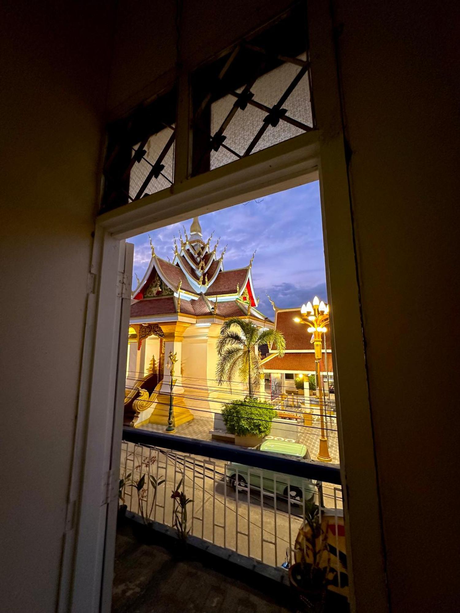 Kfg Guesthouse Thakhek Dış mekan fotoğraf
